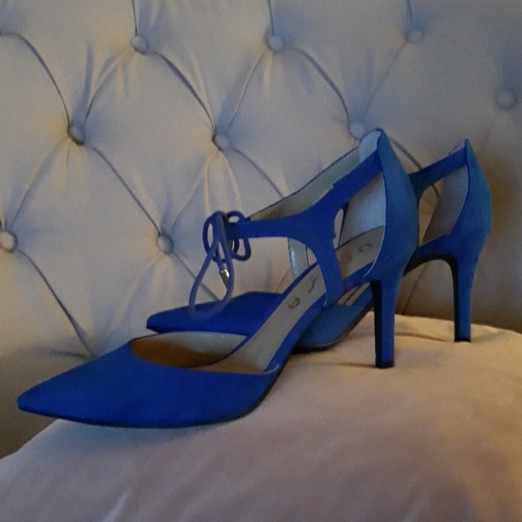 Shoes - Picture 2 of 3